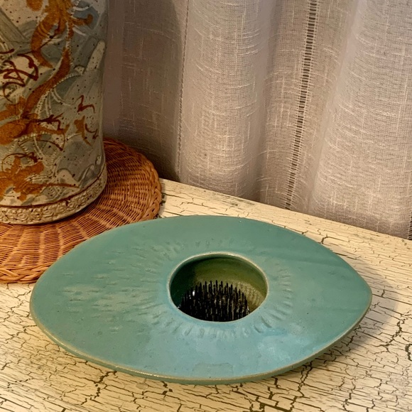 Vintage ikebana vase Celadon green glaze signed MCM Minimalist Decor - Picture 2 of 13